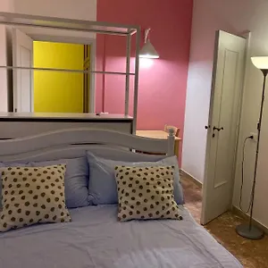 https://la-casina-1.it-tuscanyhotel.com