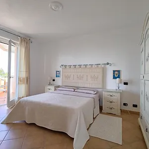 https://splendida-vista-sul-mare.in-sardinia.net